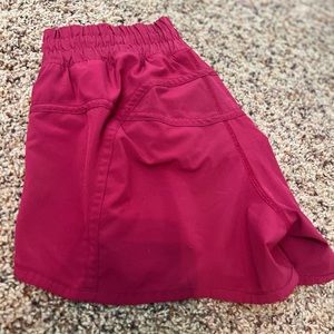 Lululemon Tracker Short | Size 4 Red Merlot Lined Speed